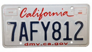 квадратный номерной знак штата Калифорния